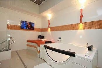 Motel Replay Guarulhos Adults Only Exterior photo